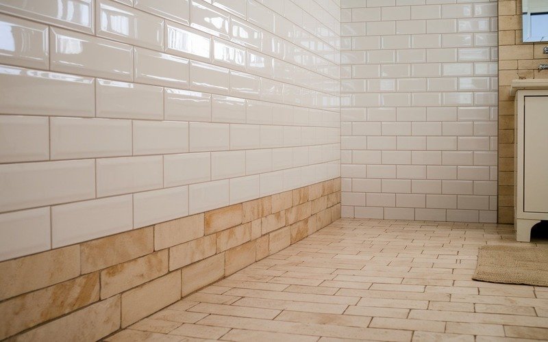 How to Choose Between Glossy and Matte Tile Finishes